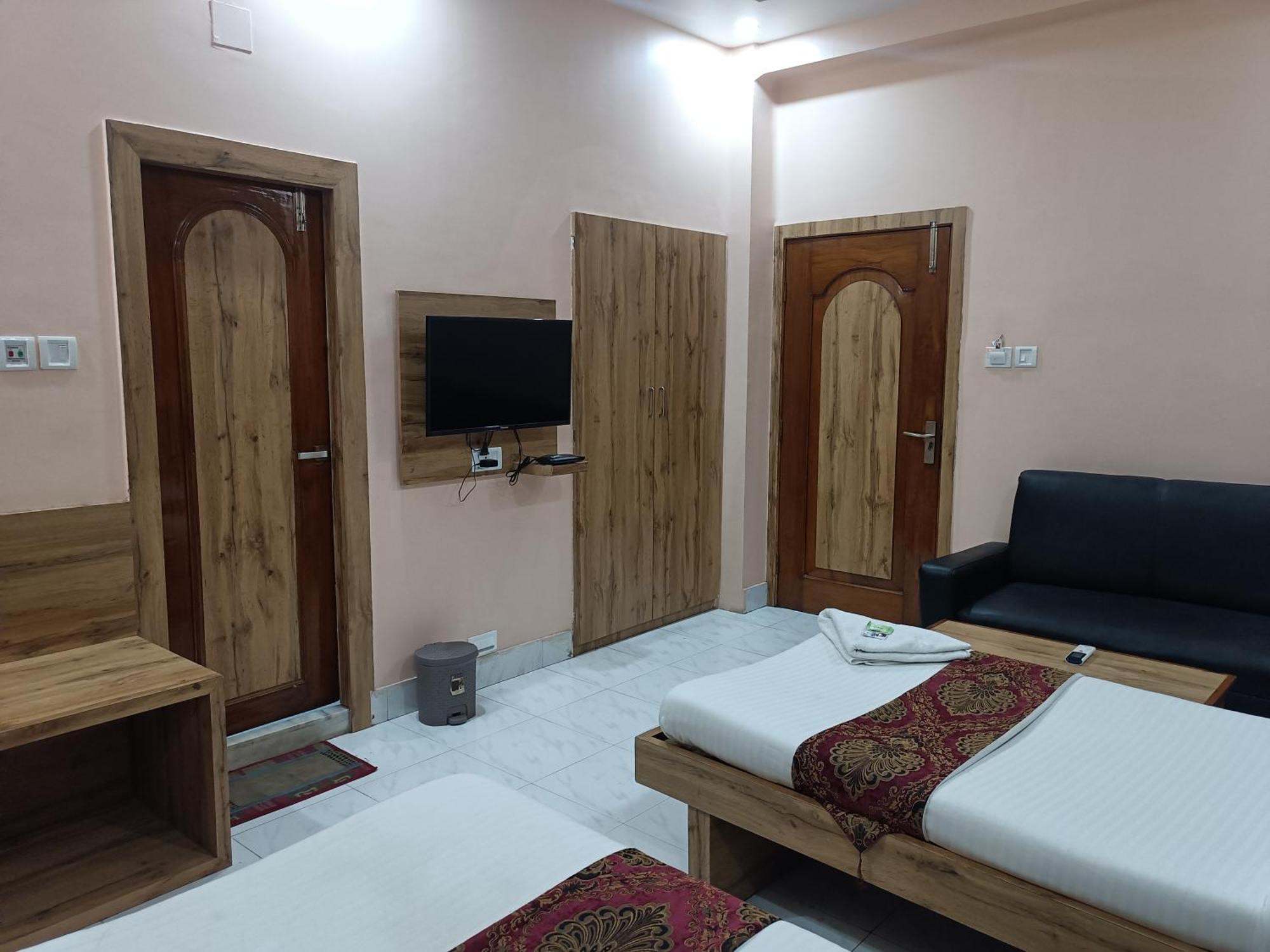 סילצ'אר Hotel Sudakshina By Roh מראה חיצוני תמונה