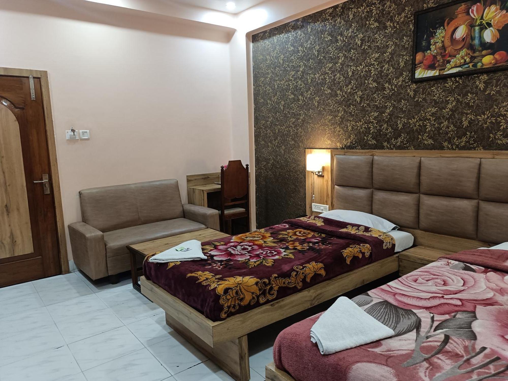 סילצ'אר Hotel Sudakshina By Roh מראה חיצוני תמונה