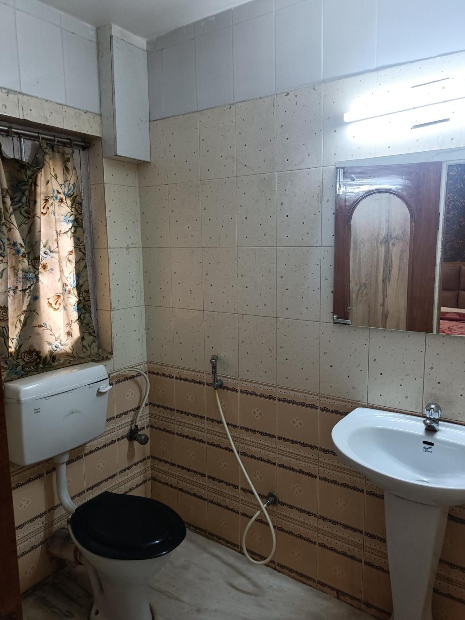 סילצ'אר Hotel Sudakshina By Roh מראה חיצוני תמונה